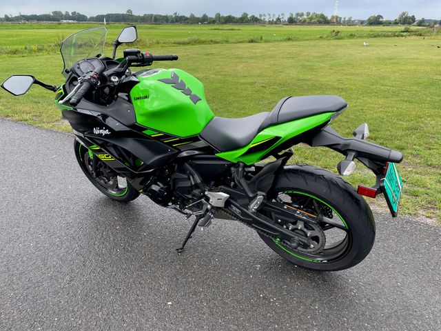 kawasaki - ninja-650-krt-edition