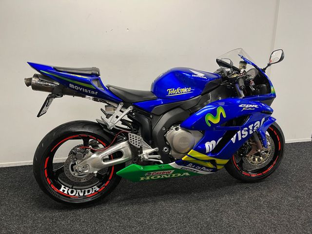 honda - cbr-1000-rr-fireblade