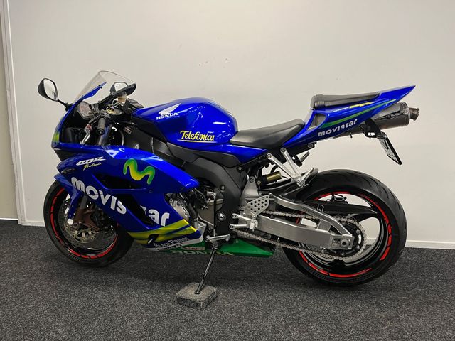 honda - cbr-1000-rr-fireblade
