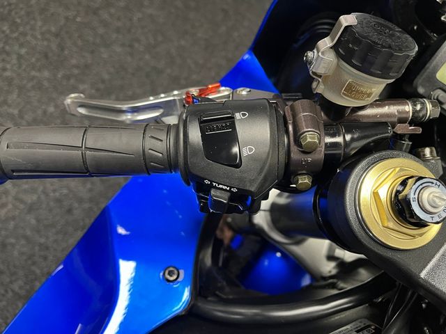 honda - cbr-1000-rr-fireblade