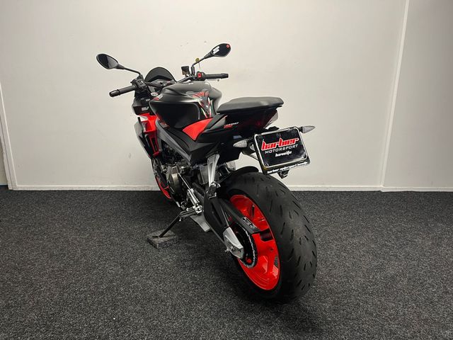aprilia - tuono-660