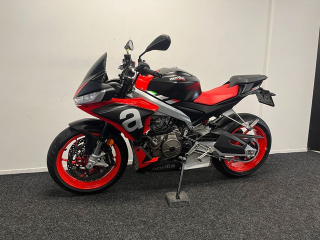 aprilia - tuono-660
