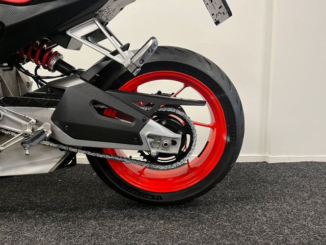 aprilia - tuono-660