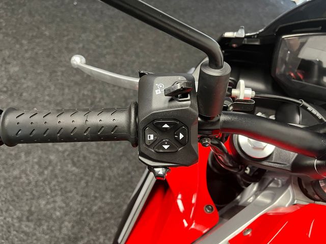 aprilia - tuono-660