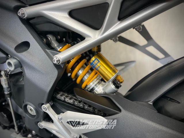 triumph - speed-triple-1200-rs