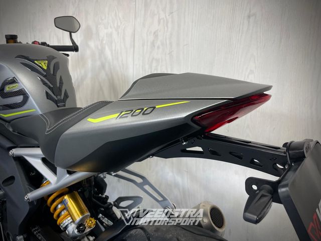 triumph - speed-triple-1200-rs