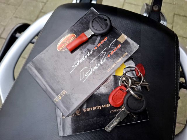 moto-guzzi - stelvio-1200-v4-abs-adventure