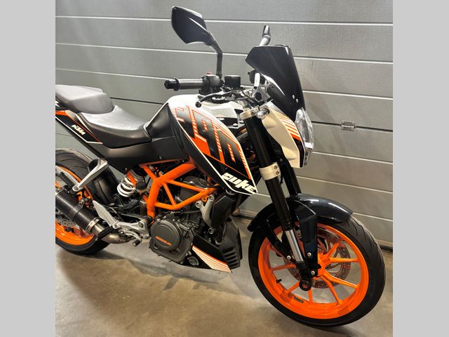 ktm - 390-duke-abs
