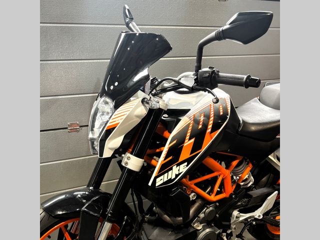 ktm - 390-duke-abs