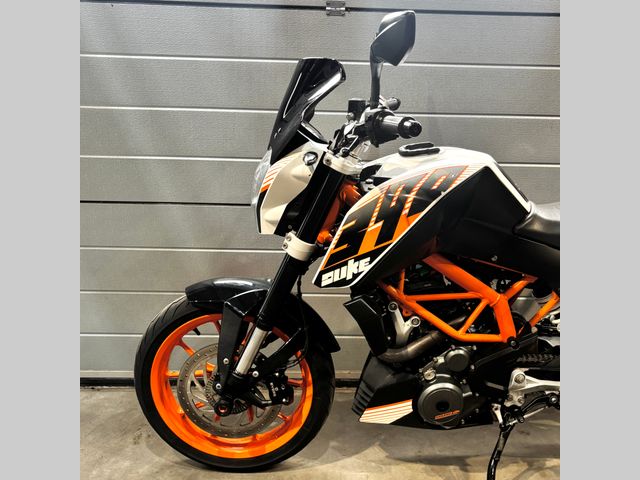 ktm - 390-duke-abs
