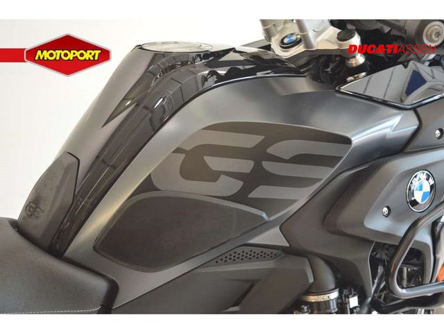 bmw - r-1250-gs-triple-black