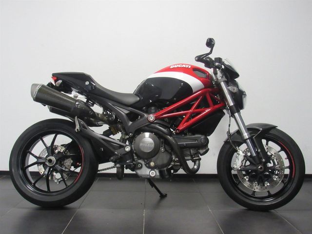 ducati - 796-monster