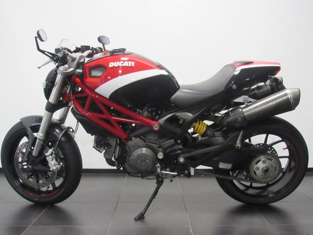 ducati - 796-monster