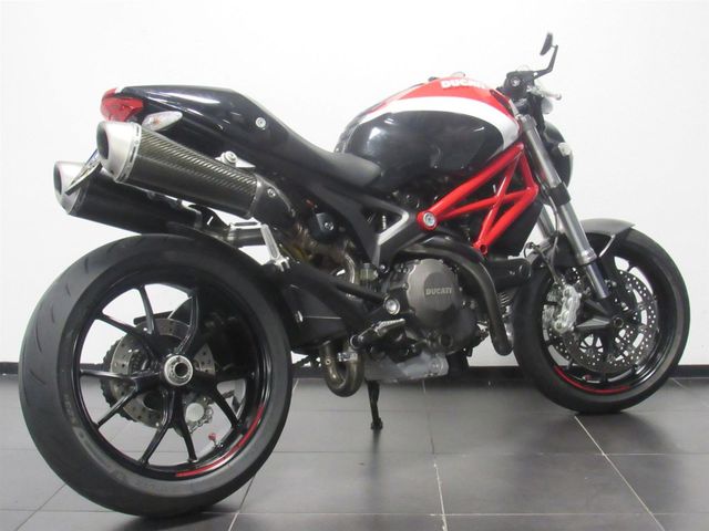 ducati - 796-monster