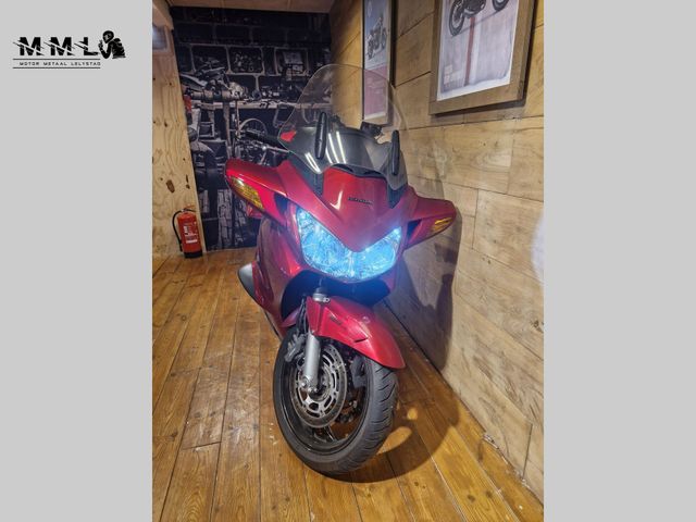 honda - st-1300-pan-european