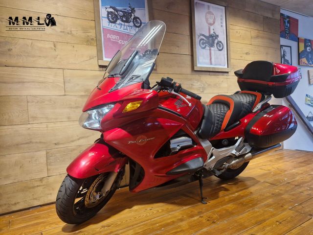 honda - st-1300-pan-european