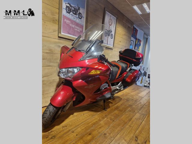 honda - st-1300-pan-european