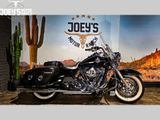 HARLEY-DAVIDSON ROAD KING CLASSIC FLHRC