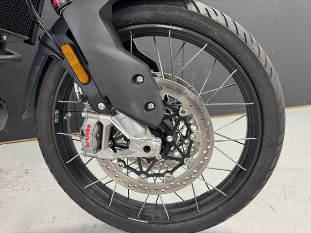 triumph - tiger-900-bond-edition