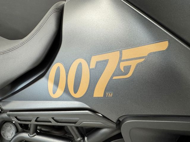 triumph - tiger-900-bond-edition