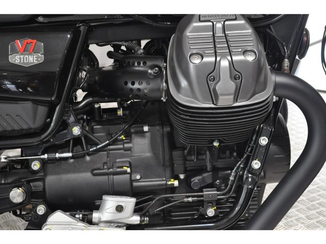 moto-guzzi - v-7-stone-850