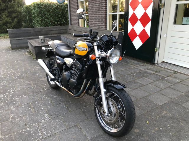 triumph - thunderbird-sport