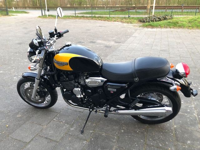 triumph - thunderbird-sport