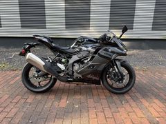 KAWASAKI NINJA ZX-4RR