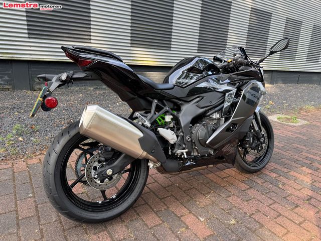 kawasaki - ninja-zx-4rr