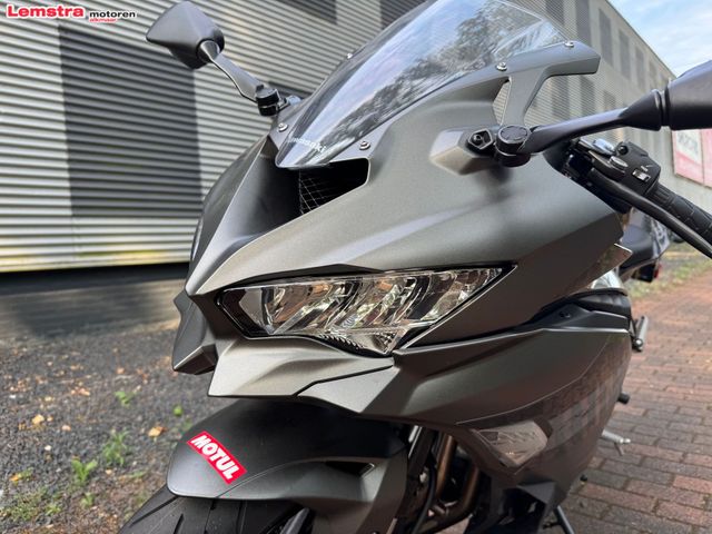kawasaki - ninja-zx-4rr
