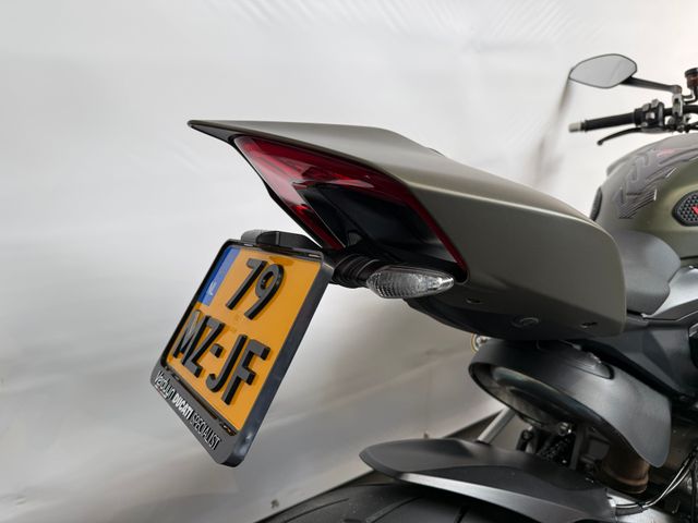 ducati - streetfighter-v2