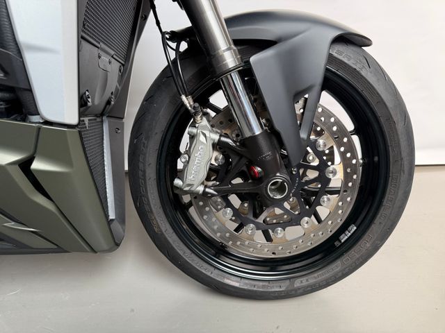 ducati - streetfighter-v2