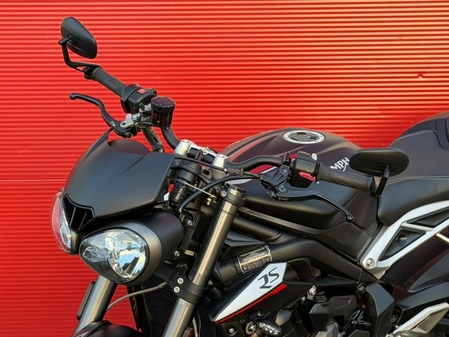 triumph - street-triple-rs