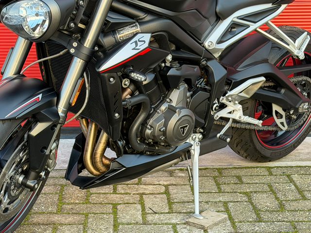 triumph - street-triple-rs