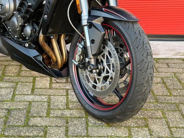 triumph - street-triple-rs