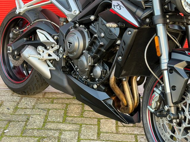 triumph - street-triple-rs