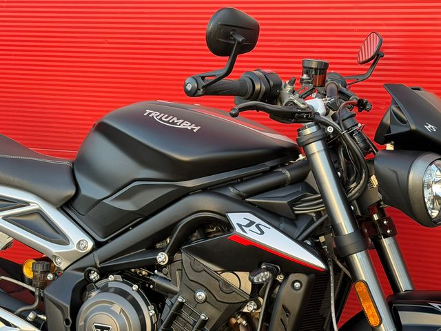 triumph - street-triple-rs