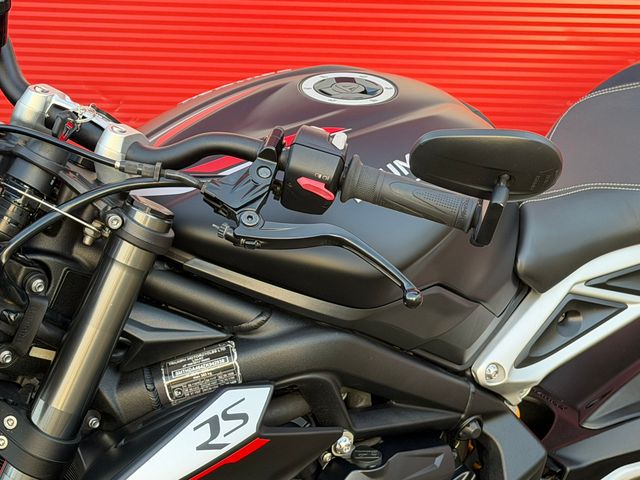 triumph - street-triple-rs