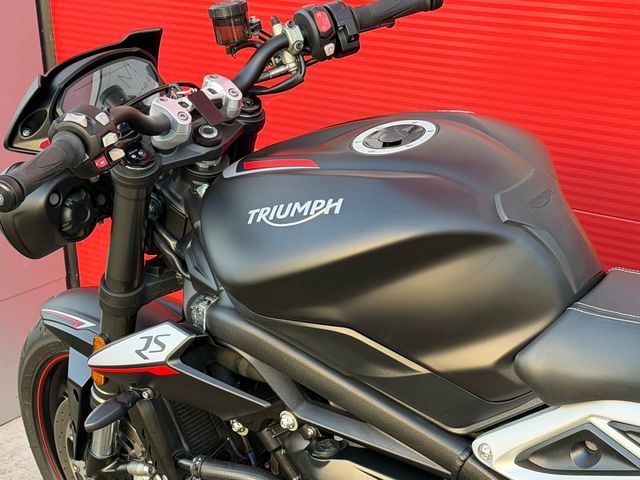 triumph - street-triple-rs