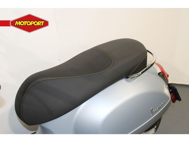 vespa - gts-super-tech-300