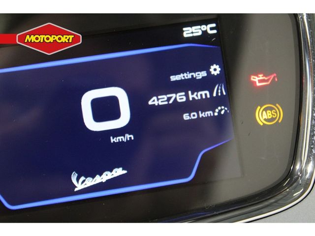 vespa - gts-super-tech-300