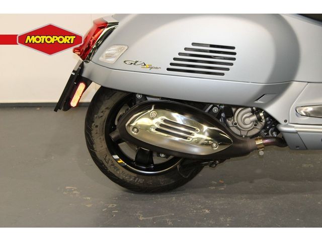 vespa - gts-super-tech-300