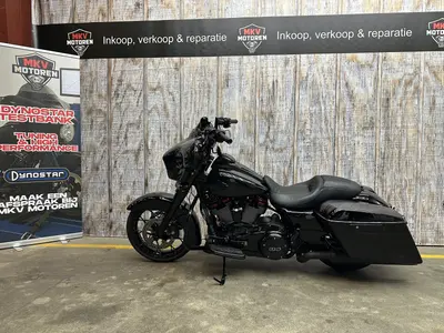 HARLEY-DAVIDSON STREET GLIDE SPECIAL FLHXS – foto 2