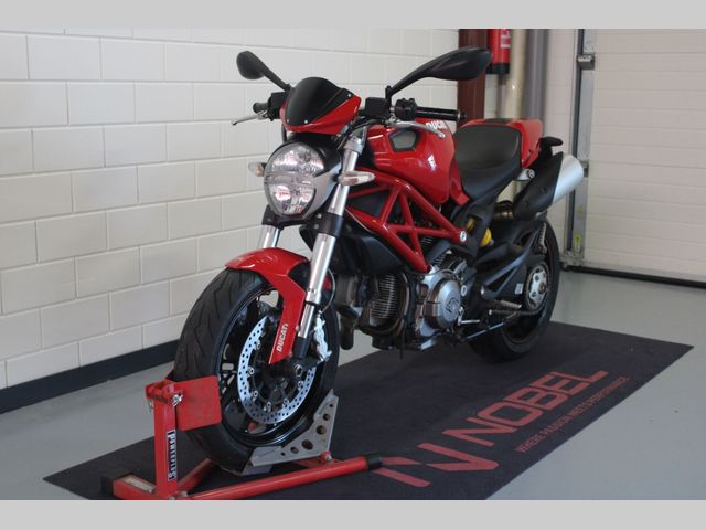 ducati - 796-monster