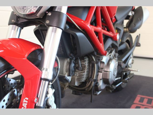 ducati - 796-monster