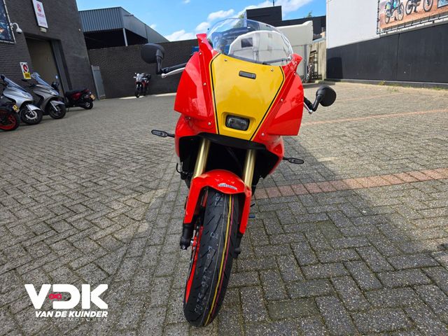 yamaha - xsr-900-gp