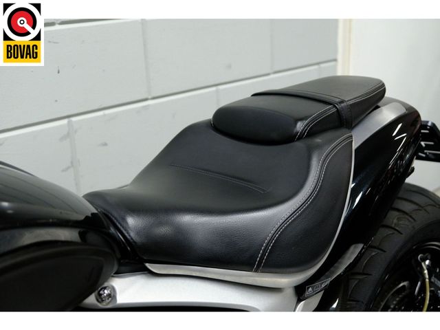 triumph - rocket-iii-r