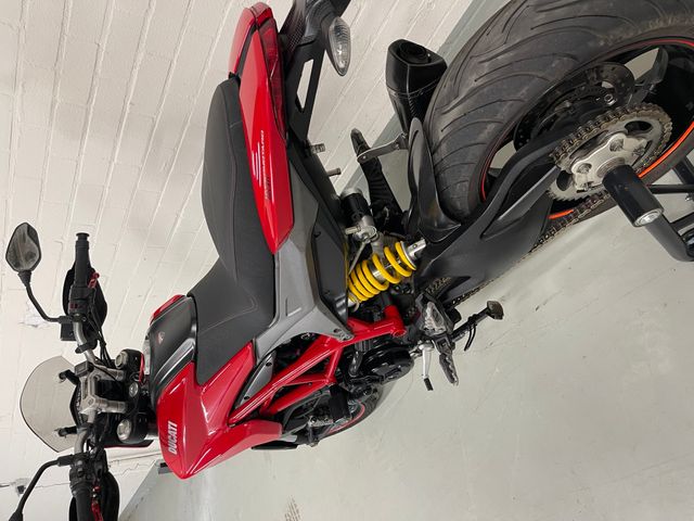 ducati - hypermotard-821