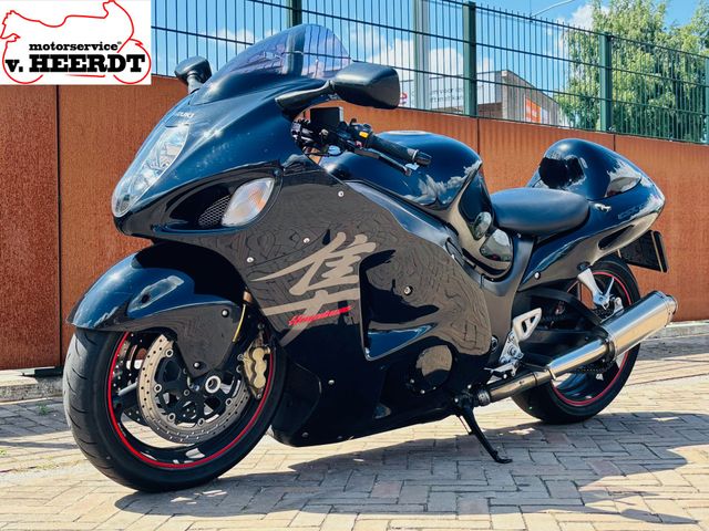 suzuki - gsx-r-1300-hayabusa