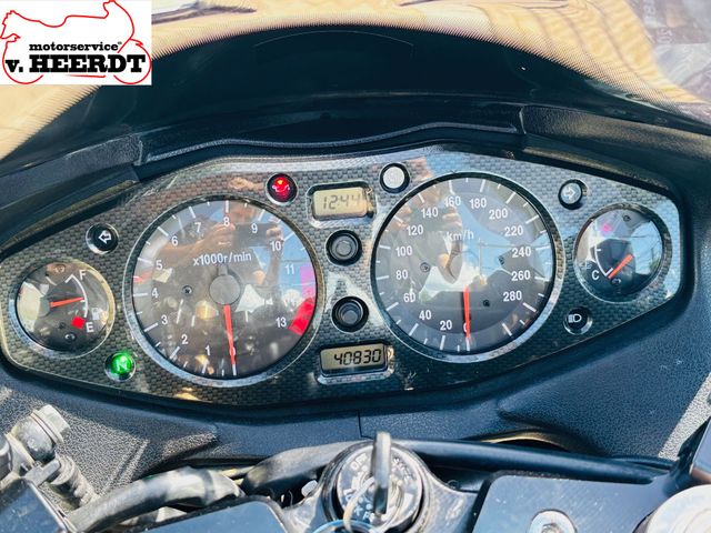 suzuki - gsx-r-1300-hayabusa